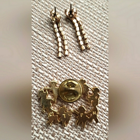 2 pc Vintage Lot Crystal Post Earrings Gold Children Dancing Brooch Pin ML40 - Picture 7 of 7